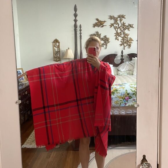 Vtg 80s Randi & Ginger for Two Blondes red plaid wool/polyester cape wrap - Picture 9 of 11